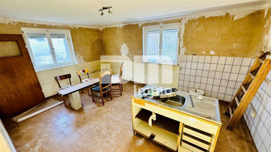 (R)eserviert!Schönes Einfamilienhaus mit großem Grundstück und traumhaften Panoramablick - Souterrain Hobbyraum / Wohnküche
